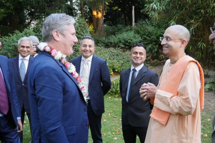 Labour party leader Sir Keir Starmer visits prominent Hindu temple in Hertfordshire