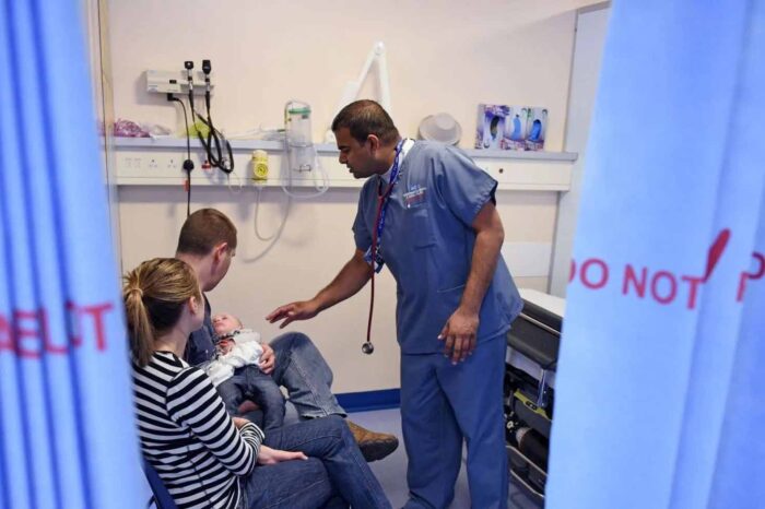 NHS doctors set to receive pay rise this month