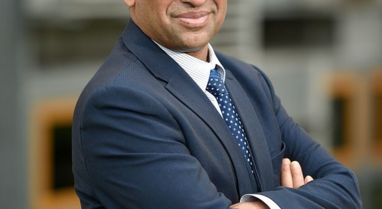 1 A Foysol Choudhury MSP urges the government to tackle the issue of damp housing in Lothian and Scotland