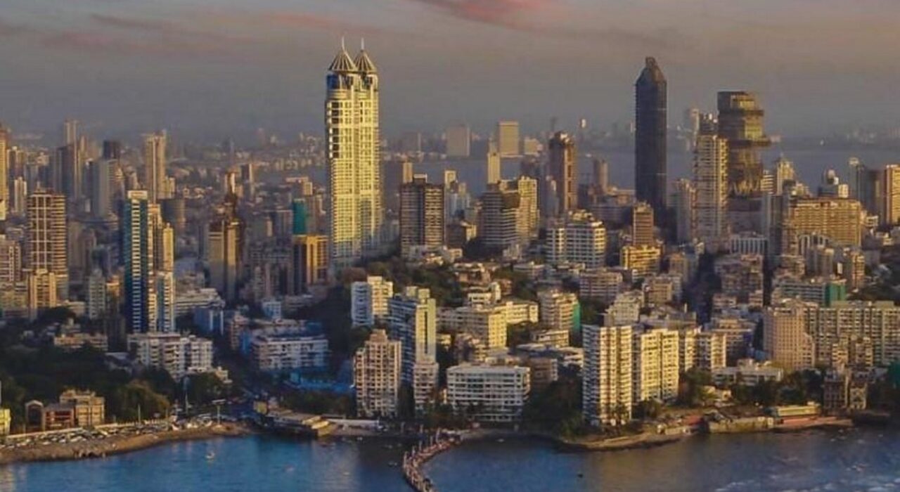 A5863-An overview of the changing skyline of Mumbai