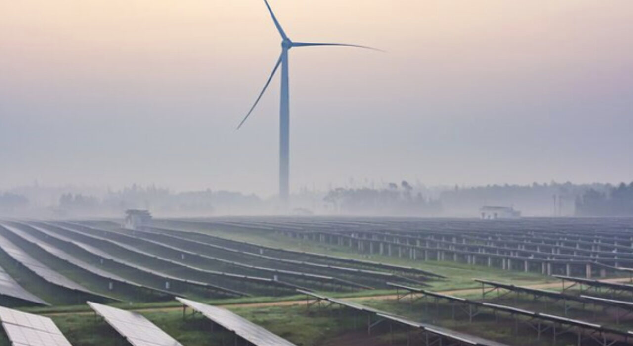 1 A Tata Steel research finds that 10 million tonnes of steel are needed to power future Britain