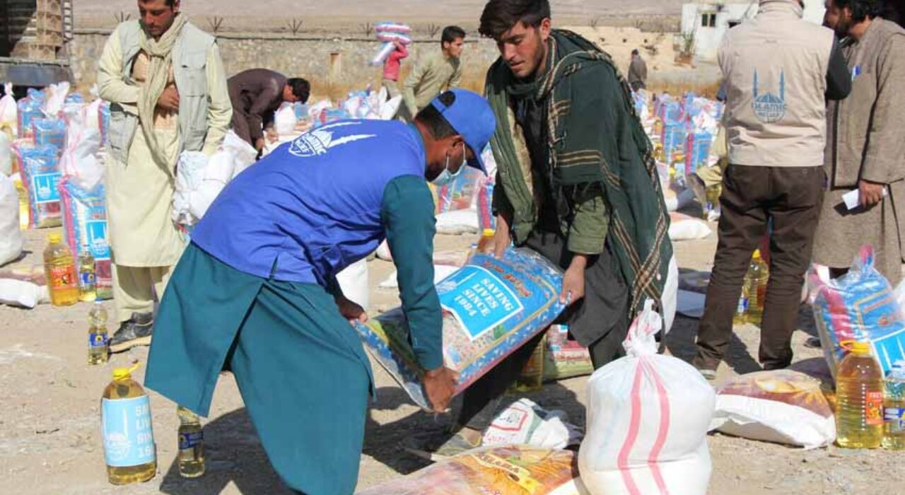 Distribution of food packs to 315 families in the Khak-e-Jabbar district of Kabul Province. Thursday 18th November 2021, Kabul, Afghanistan