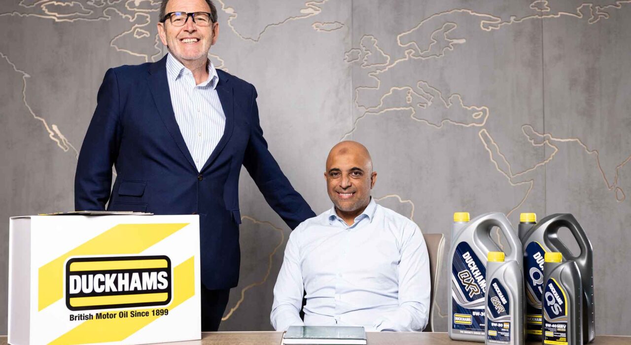 1A. Mike Bewsey, Global CEO, Duckhams, and Zuber Issa CBE, CEO of EG On The Move_lr