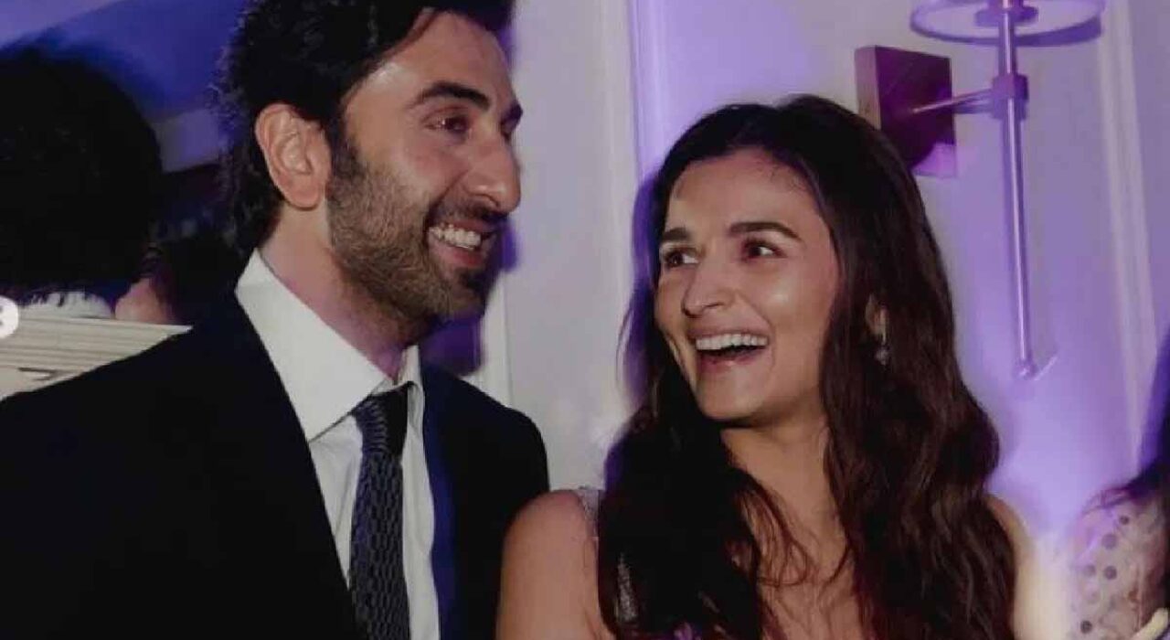 2-A-Actor-Ranbir-Kapoor-labelled-a-‘red-flag’-after-his-wife-Alia-Bhatt’s-latest-video-clip-goes-vir