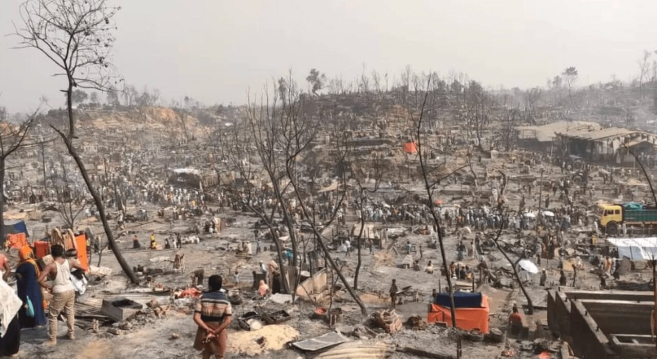 2 A Islamic Relief ramps up efforts to help families left homeless after devastating fire in Bangladesh-min
