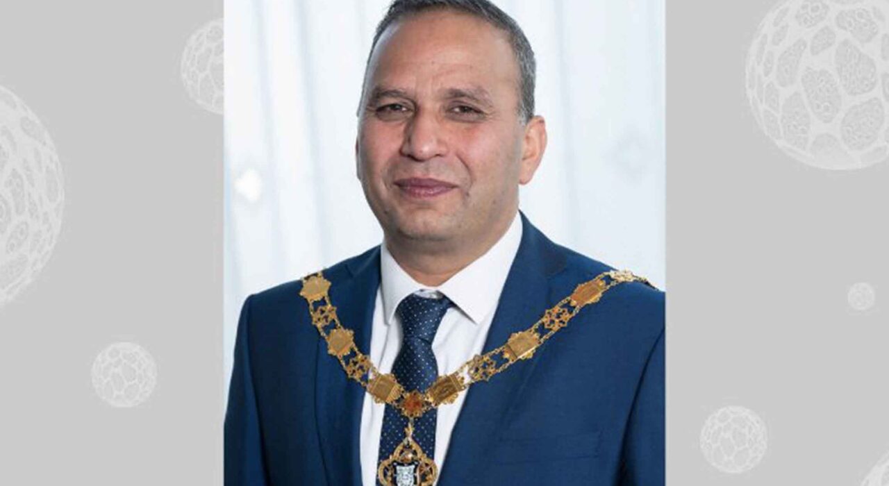 2 A New deputy mayor of the Rochdale council under investigation