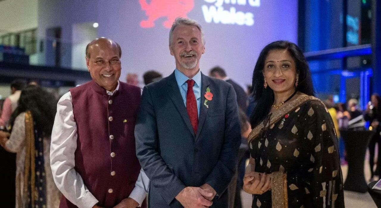 2A. diwali-in-wales