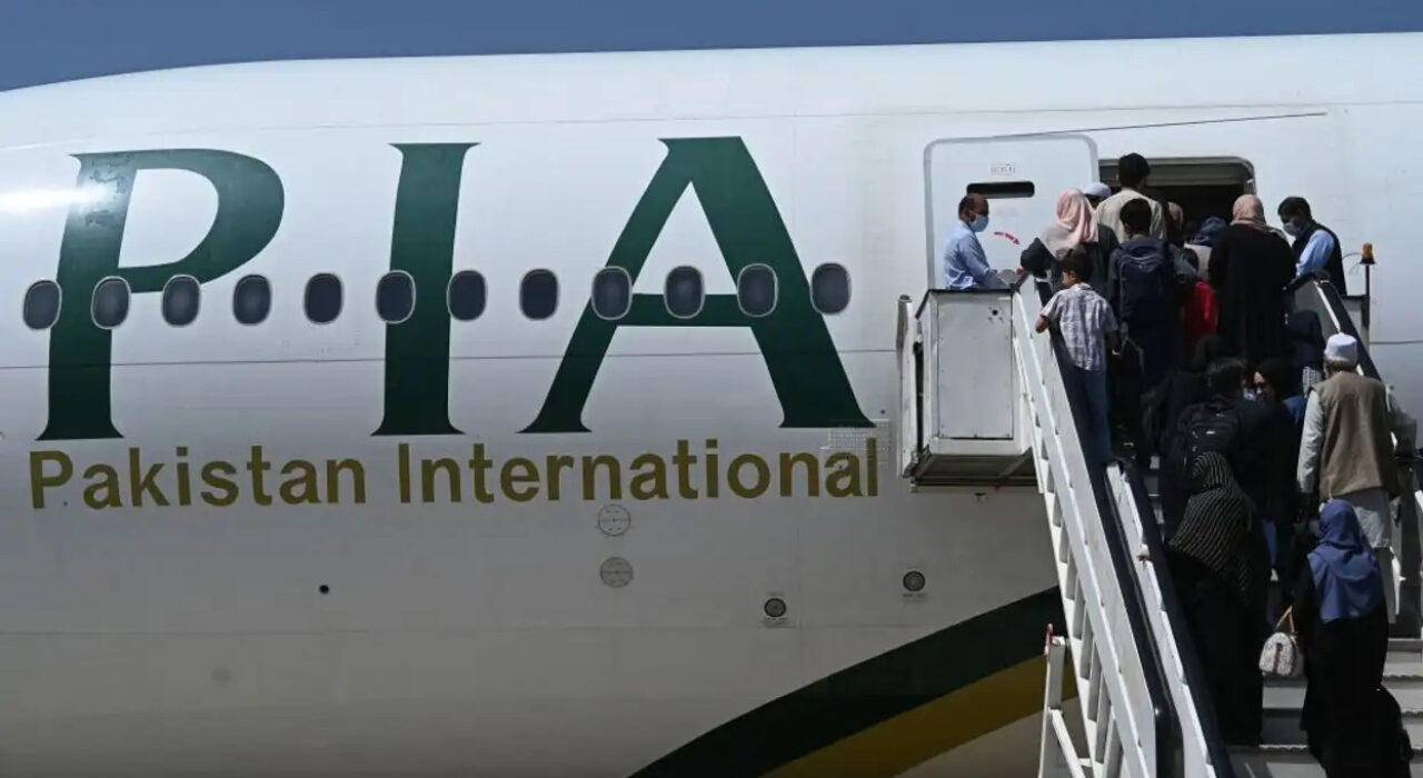 2A. pakistan-pia-flights-uk