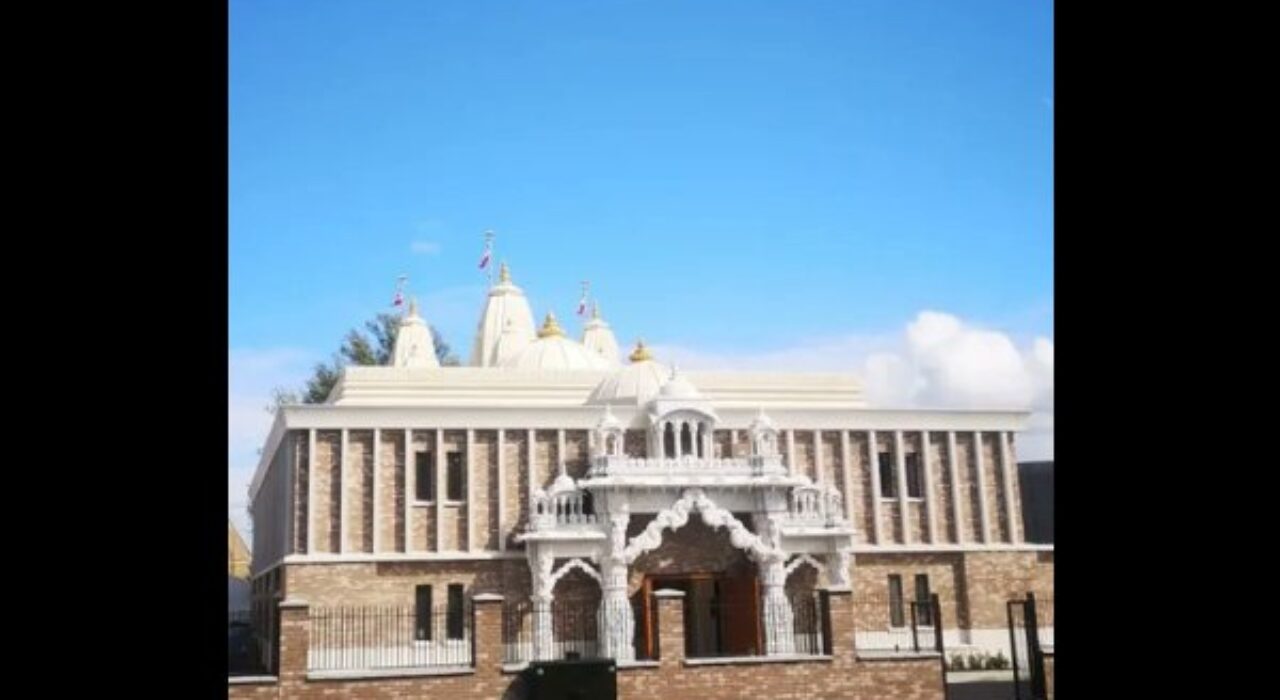 3 A Britain’s newest Hindu Temple opens in Oldham