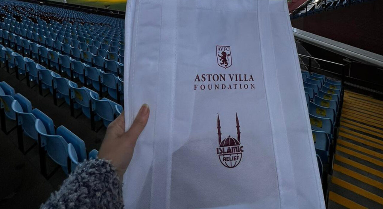 3 A Islamic Relief UK partners with Aston Villa FC to distribute food hampers in Birmingham