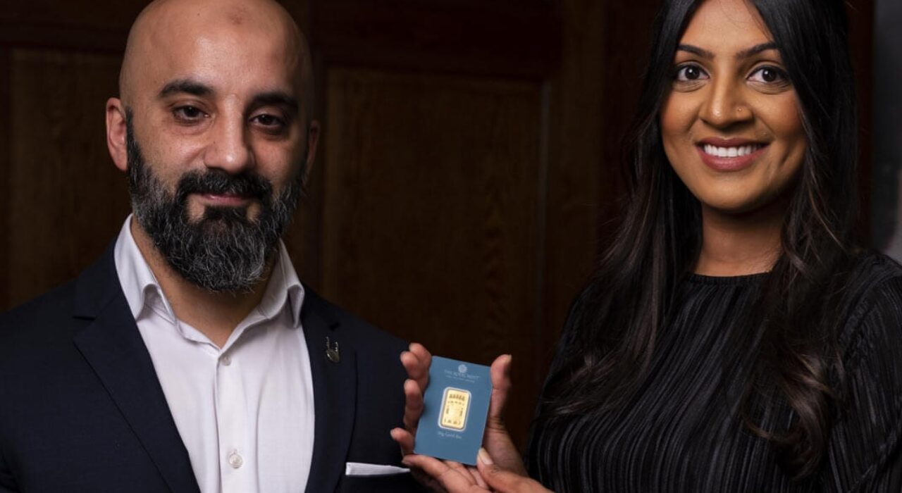 3 A The Royal Mint announces donation of 2.5% from Kaaba gold bar sales to Islamic Relief for the month of Ramadan