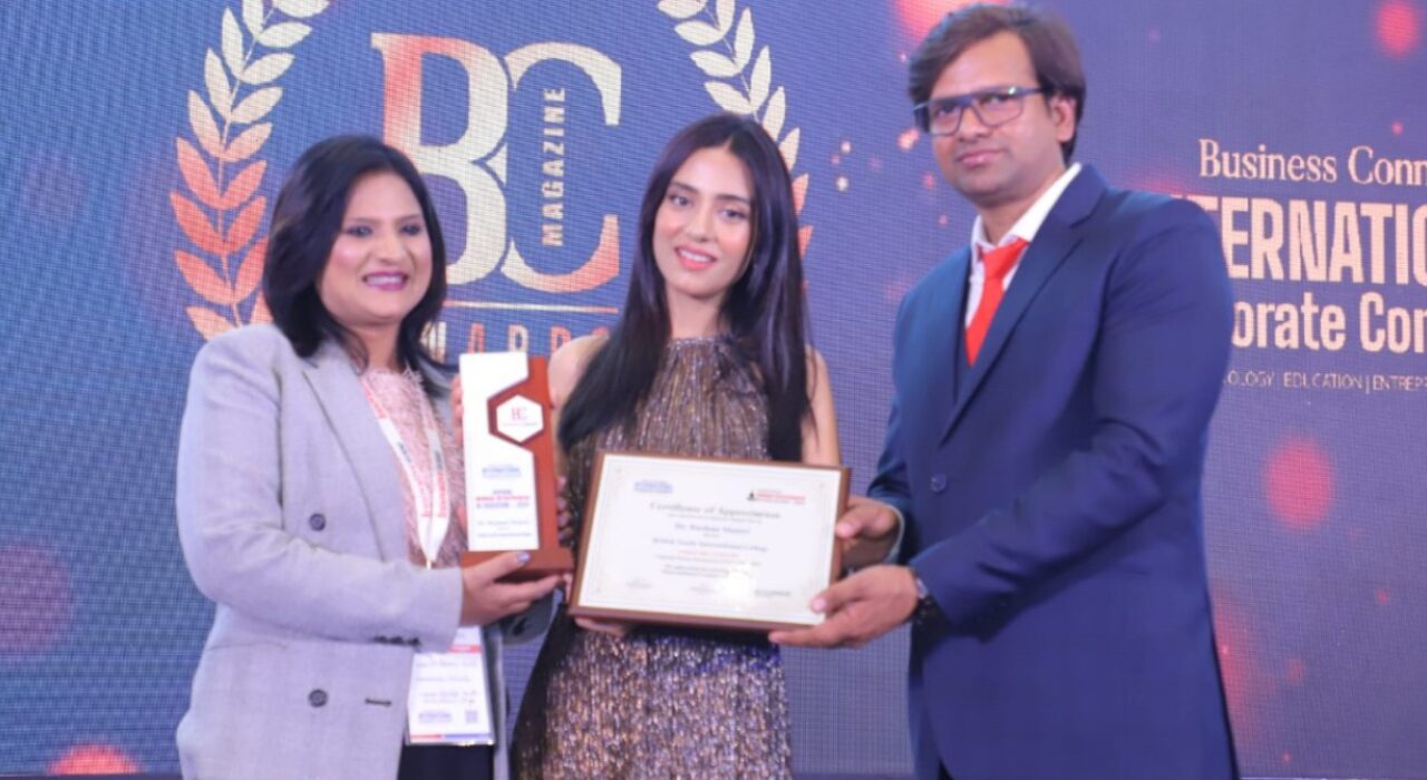 Dr Rashmi Award Pic from India - March 2024